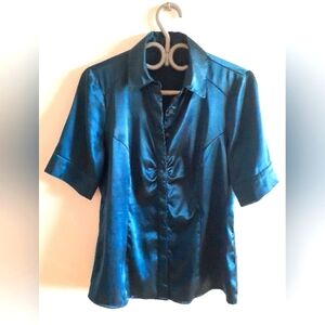 Silky Button-up Short-sleeve Collared Blouse in Teal, small